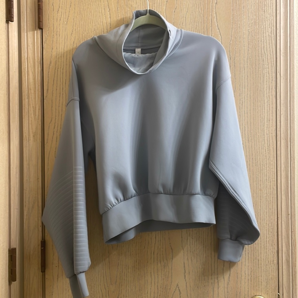 Lululemon Sweatshirt